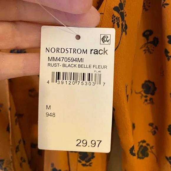 Melrose and Market | Burnt Orange Faux Wrap Tie Waist Long Sleeve Floral Top. M. - Picture 5 of 5